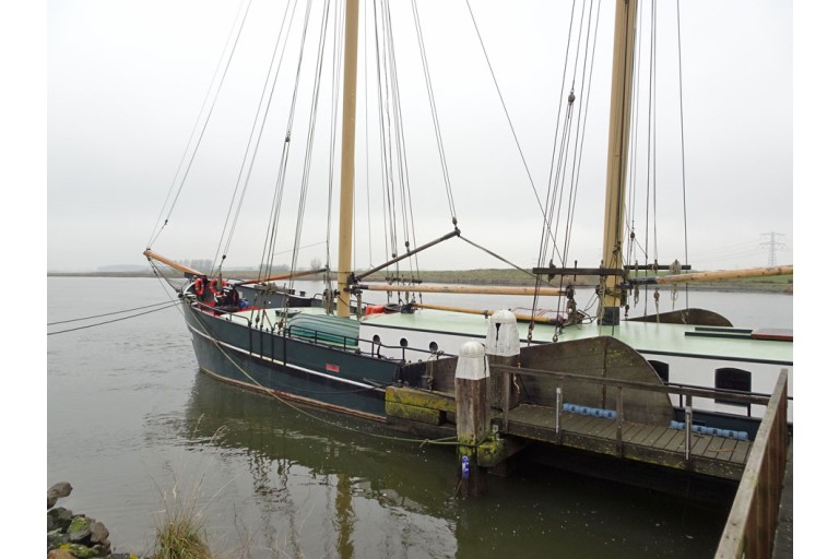 Dreimast-Charterklipper 24 Nächte oder 75 Tage Gäste