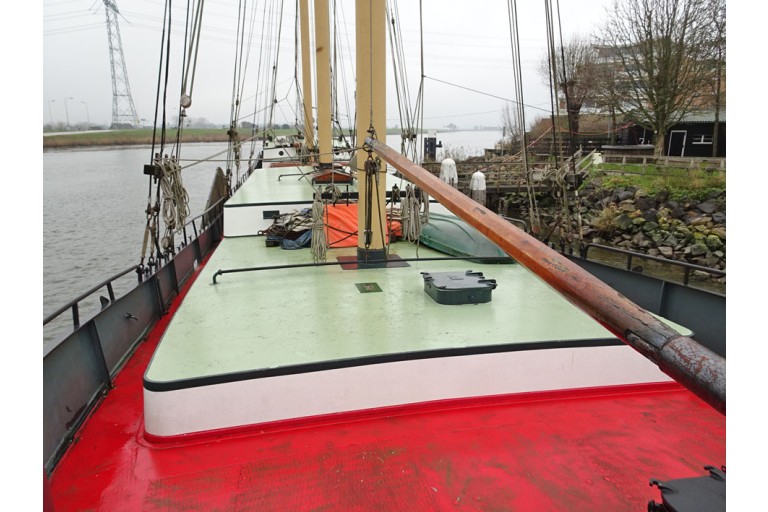 Dreimast-Charterklipper 24 Nächte oder 75 Tage Gäste