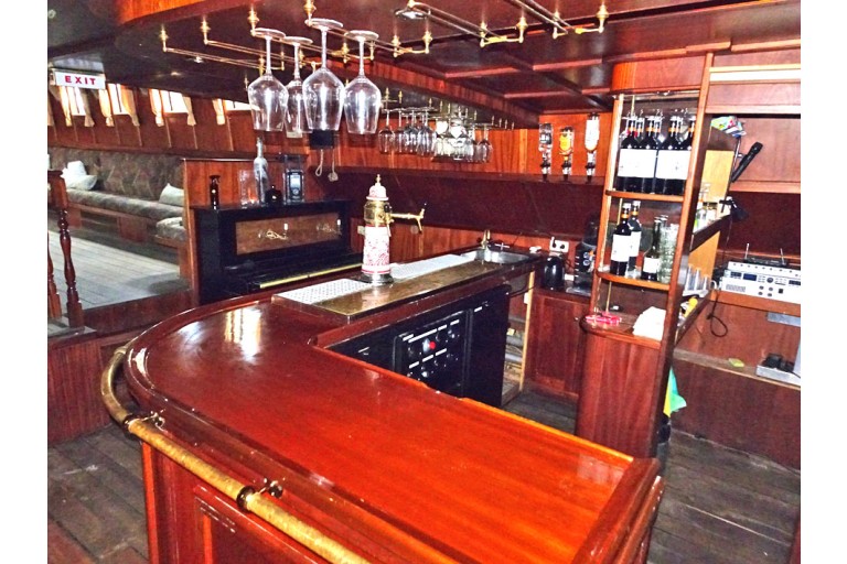 Dreimast-Charterklipper 24 Nächte oder 75 Tage Gäste