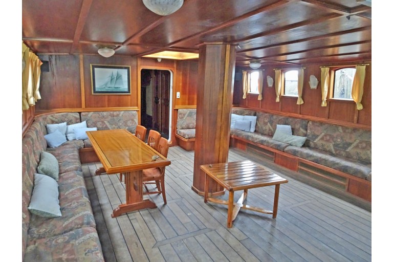 Dreimast-Charterklipper 24 Nächte oder 75 Tage Gäste