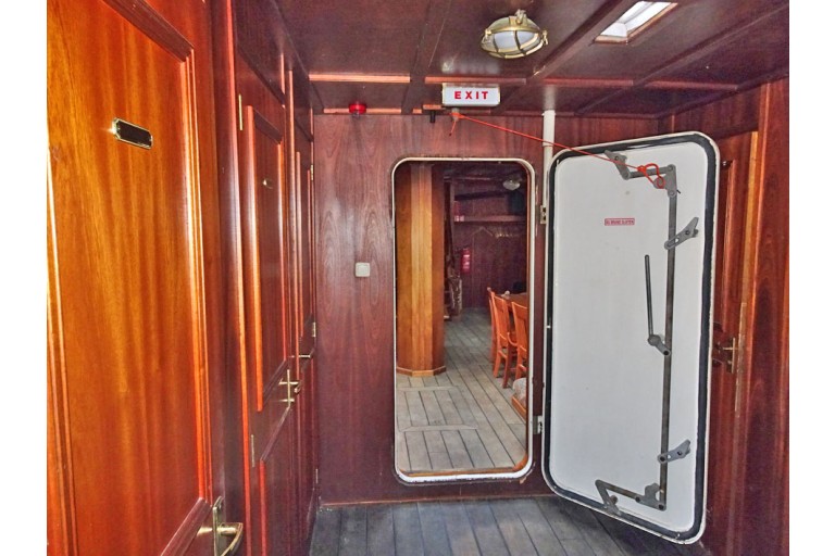 Dreimast-Charterklipper 24 Nächte oder 75 Tage Gäste