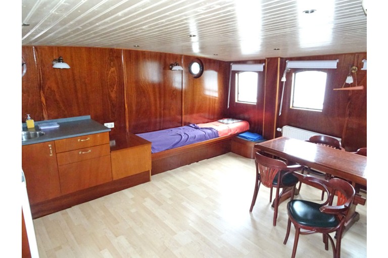 Dreimast-Charterklipper 24 Nächte oder 75 Tage Gäste