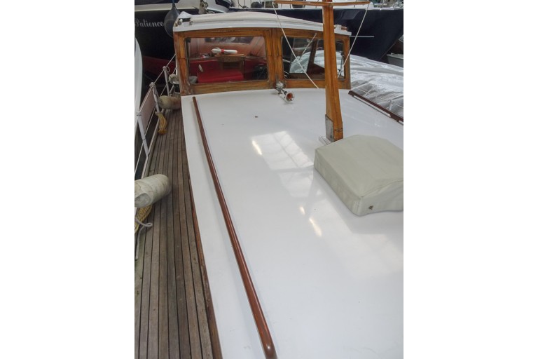 Yacht à Moteur Classique 10.25 CA