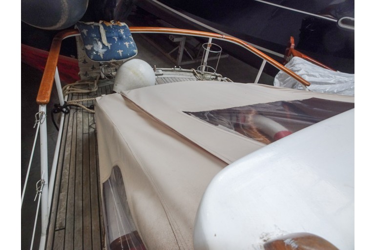 Yacht à Moteur Classique 10.25 CA