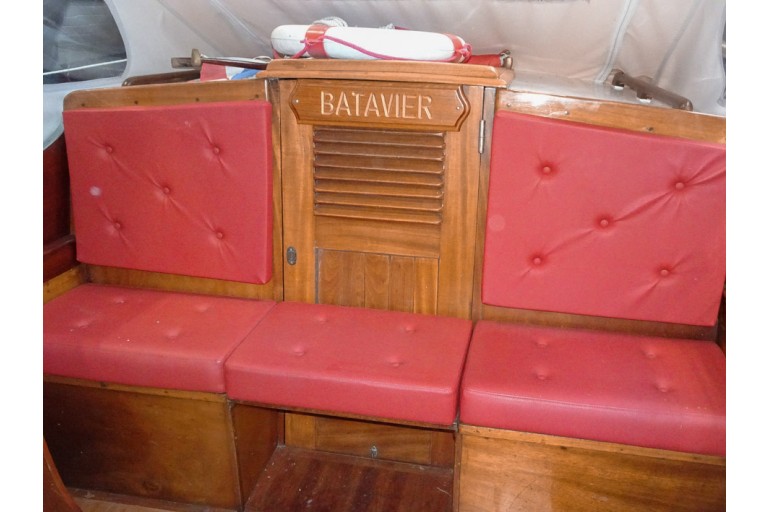 Yacht à Moteur Classique 10.25 CA