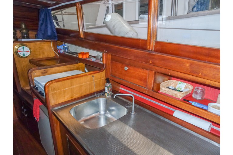 Yacht à Moteur Classique 10.25 CA