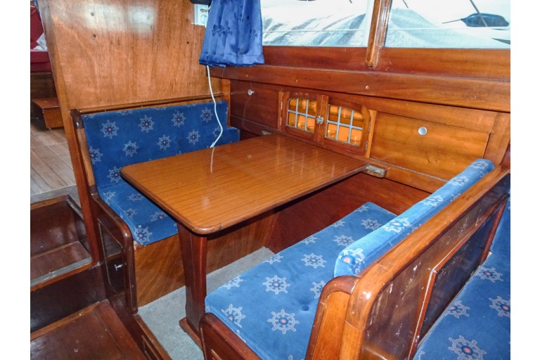 Yacht à Moteur Classique 10.25 CA