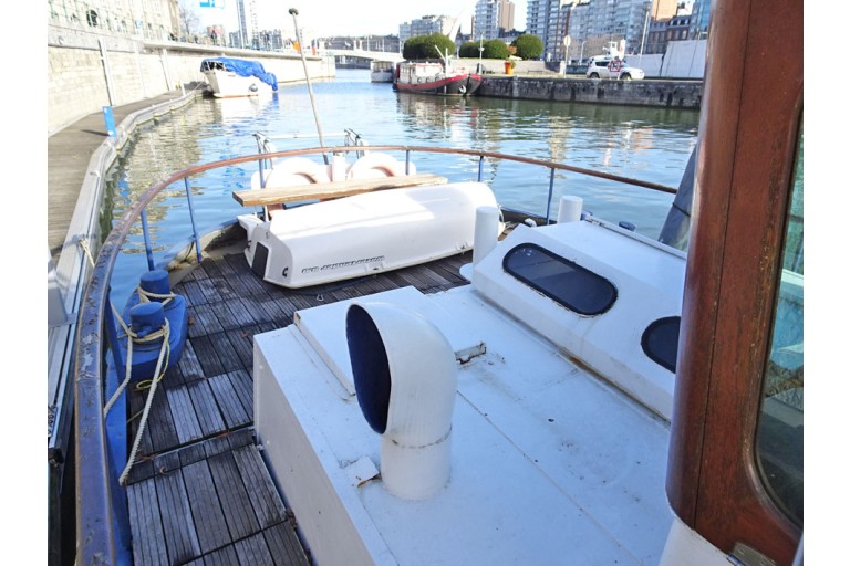 Fahrendes Wohnschiff 19.81