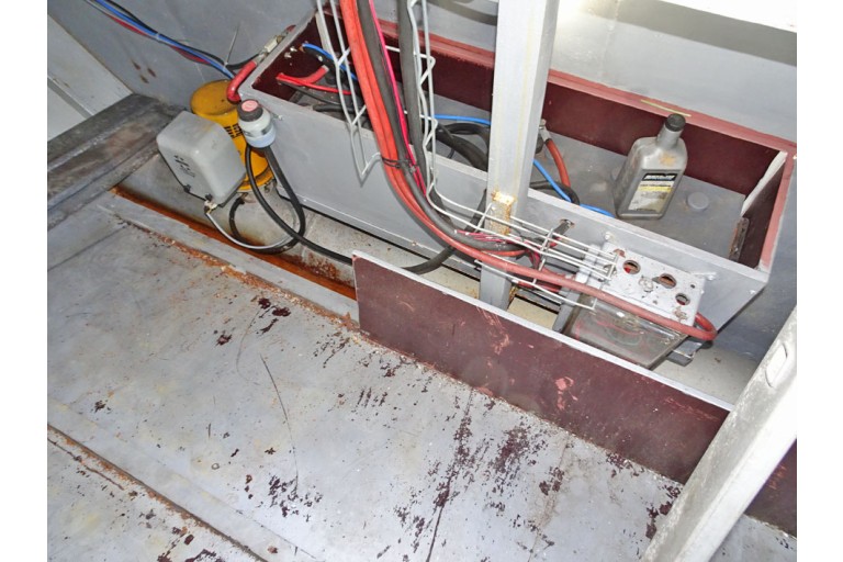 Fahrendes Wohnschiff 19.81