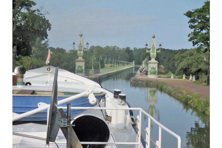 Inland / Coastal Barge 25.40, Rhine certified