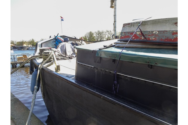 Dutch Barge 25.99 with TRIWV
