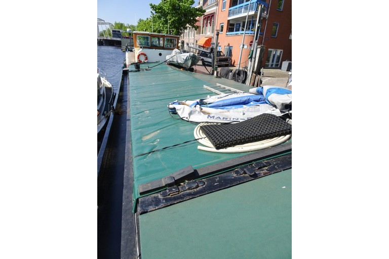 Dutch Barge 25.99 with TRIWV