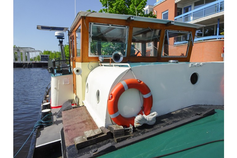 Dutch Barge 25.99 with TRIWV
