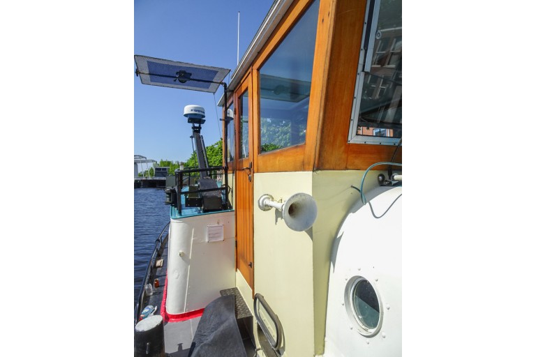 Dutch Barge 25.99 with TRIWV