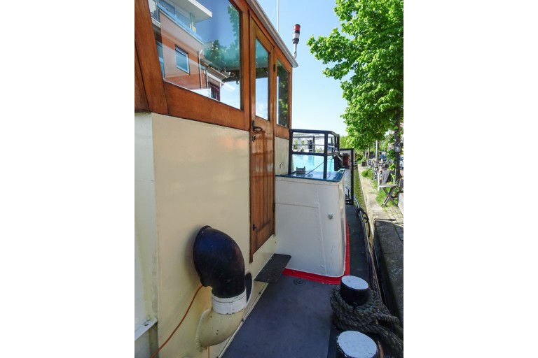 Dutch Barge 25.99 with TRIWV