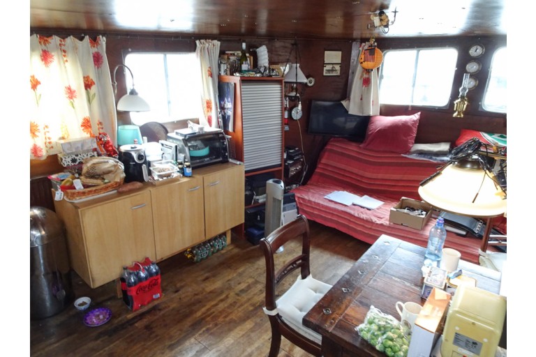 Dutch Barge 25.99 with TRIWV