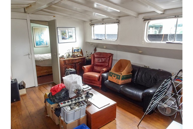 Dutch Barge 25.99 with TRIWV