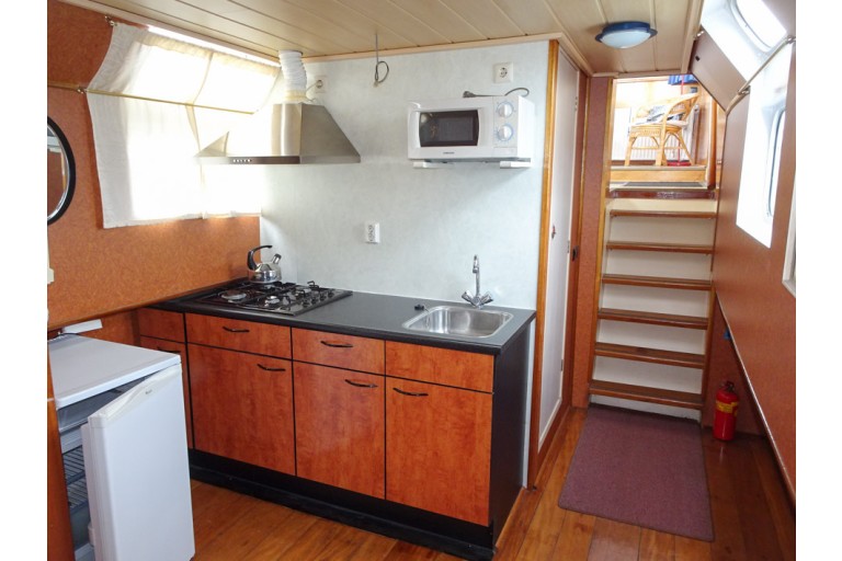 Varend Woonschip 17.16