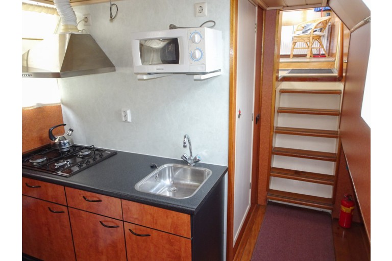 Varend Woonschip 17.16