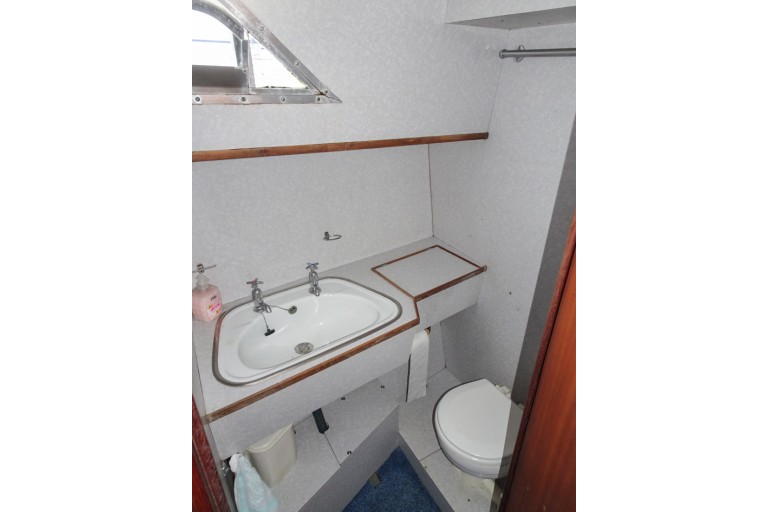 Broom 37 Continental TSDY