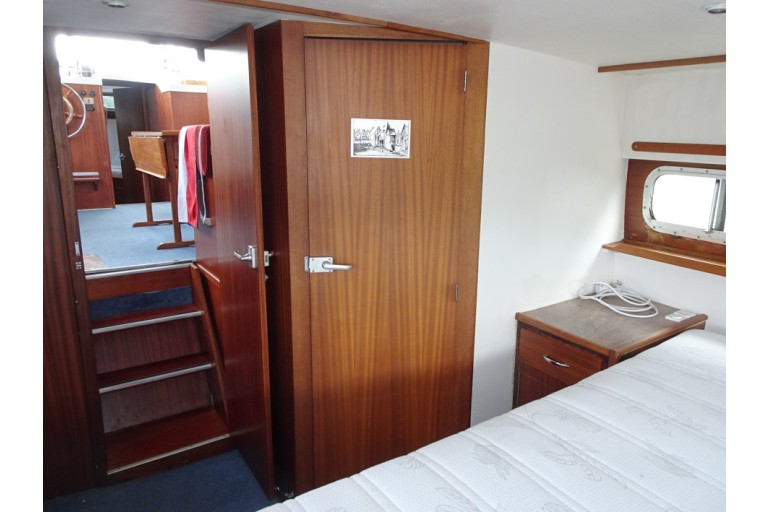 Broom 37 Continental TSDY