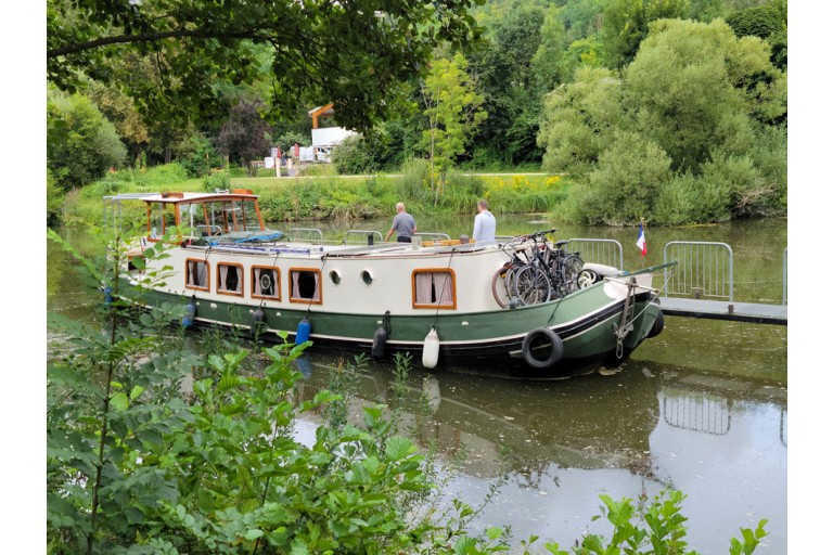 Dutch Barge Skutsje 13.78