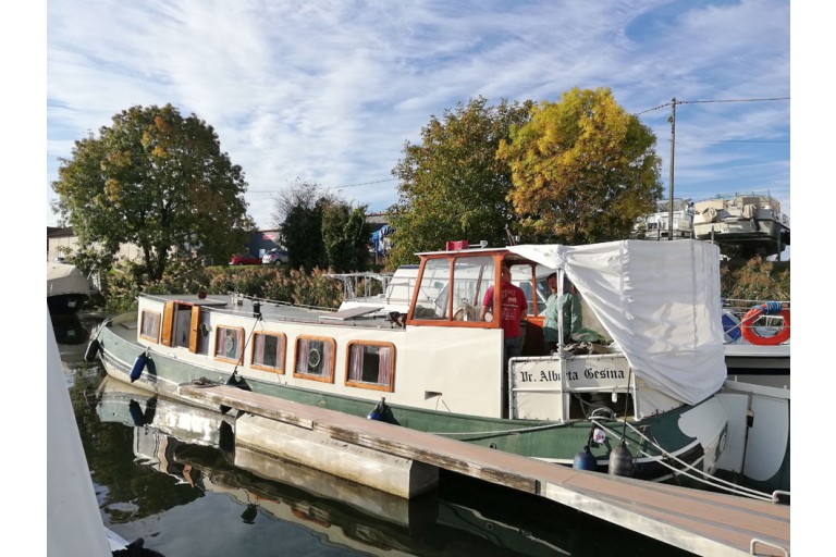 Dutch Barge Skutsje 13.78