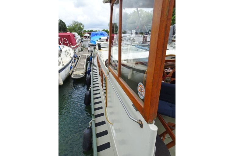 Dutch Barge Skutsje 13.78