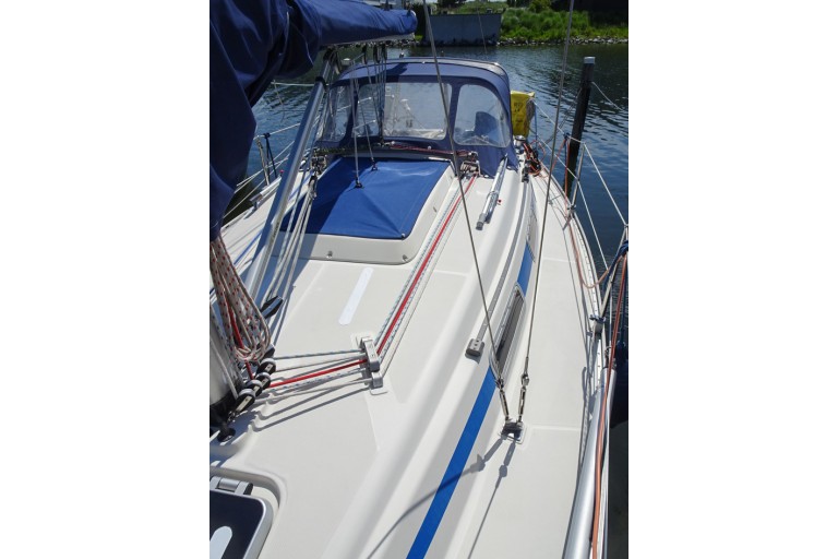 Bavaria 30 plus