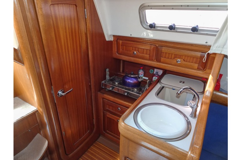 Bavaria 30 plus