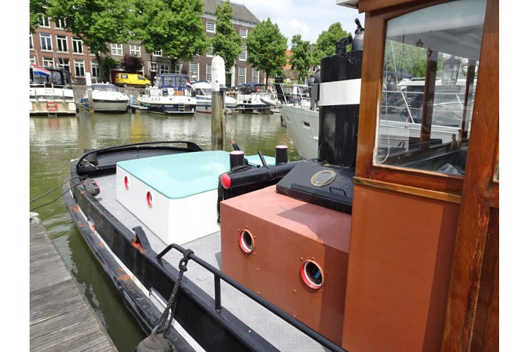 Tugboat 12.88, Elisa