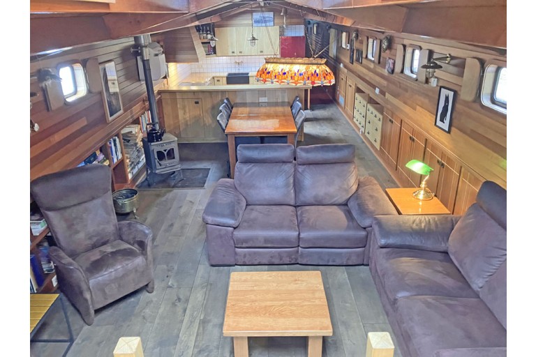 Spits B&B Varend Woonschip 39.09 met CvO