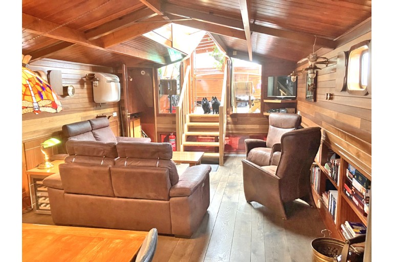 Spits B&B Varend Woonschip 39.09 met CvO