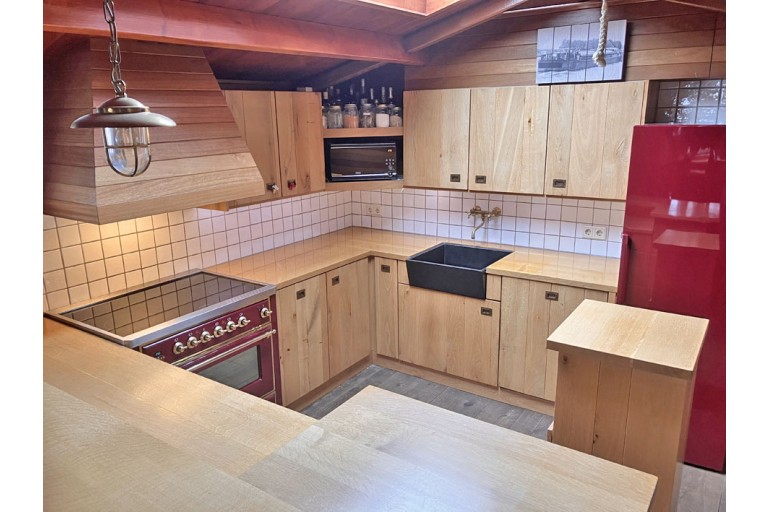 Spits B&B Varend Woonschip 39.09 met CvO