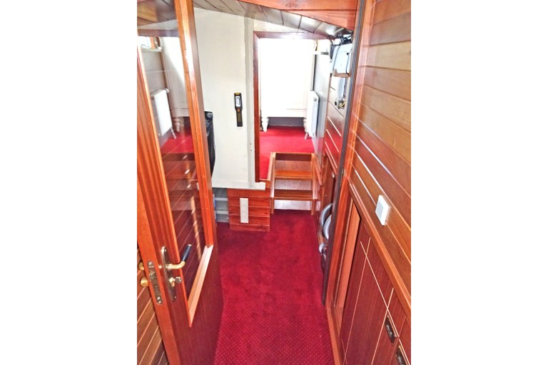 Spits B&B Varend Woonschip 39.09 met CvO