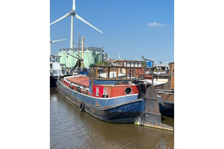 Live Aboard Dutch Tjalk 21.70