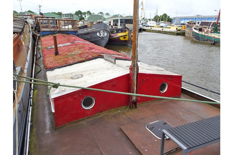 Live Aboard Dutch Tjalk 21.70
