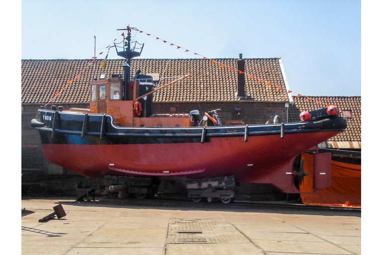 Sleepboot / Blusboot Bambi 16.58 met UBC