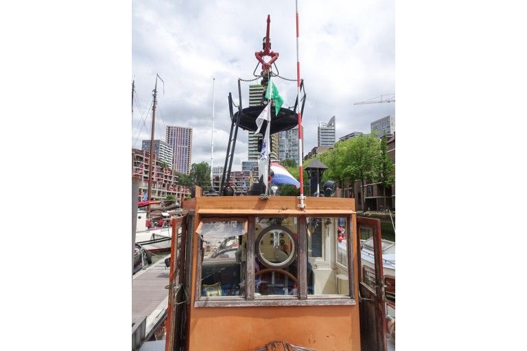 Sleepboot / Blusboot Bambi 16.58 met UBC