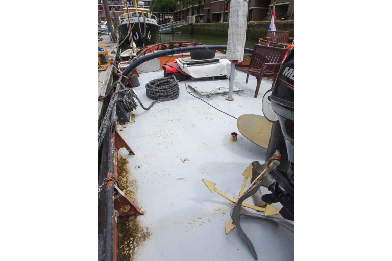 Sleepboot / Blusboot Bambi 16.58 met UBC