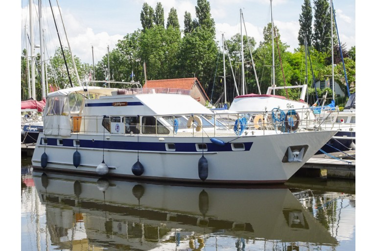 Hemmes 49 flybridge