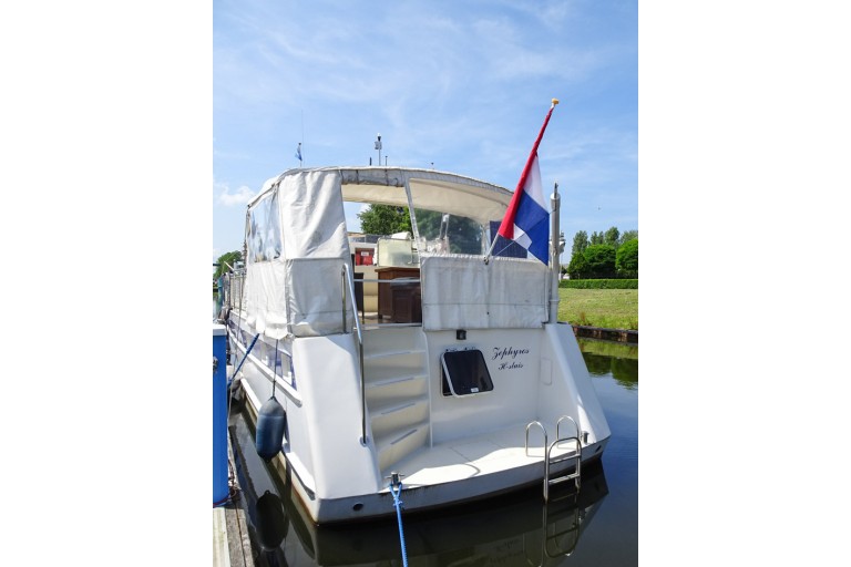 Hemmes 49 flybridge