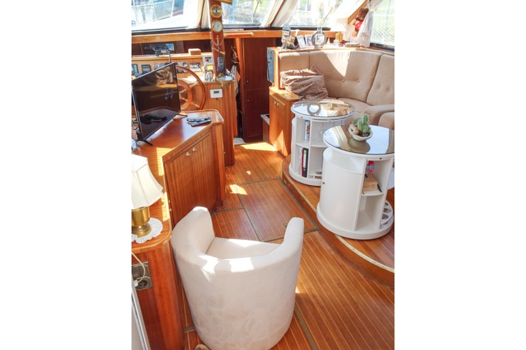 Hemmes 49 flybridge