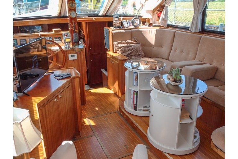 Hemmes 49 flybridge