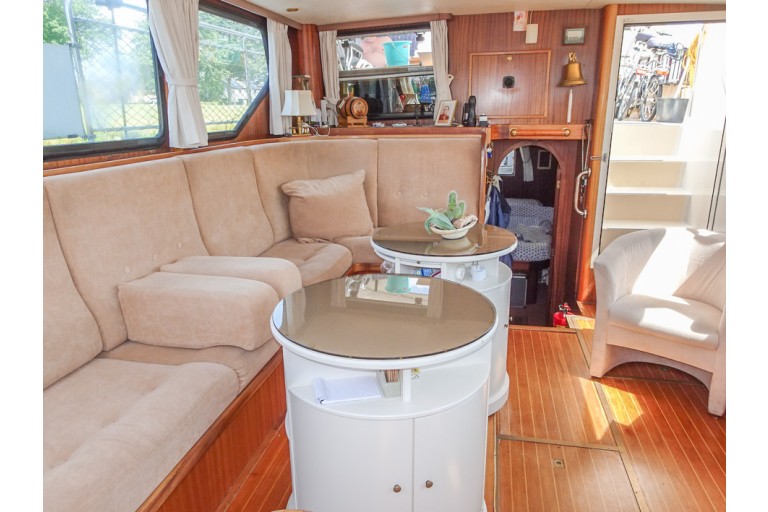 Hemmes 49 flybridge
