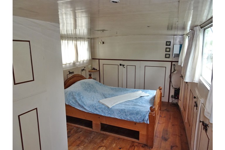 Dutch Barge 19.70