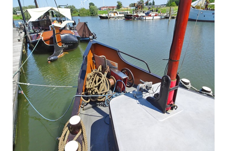 Tugboat 14.75, Georgeus