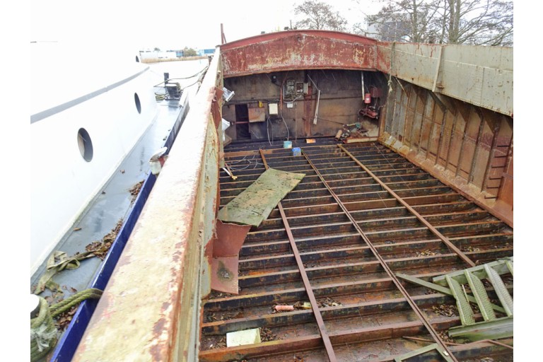 Dutch Barge 40.00 hull