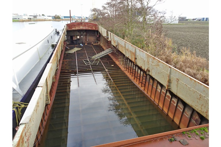 Dutch Barge 40.00 hull