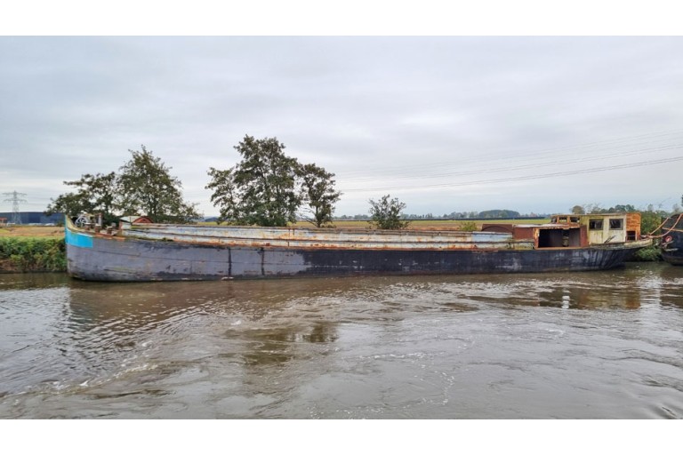 Dutch Barge 40.00 hull